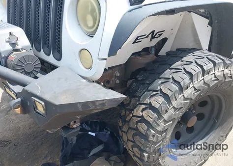 2014 Jeep Wrangler Unlimited Sport z USA, uszkodzony, nr VIN 1C4BJWDG1EL214307